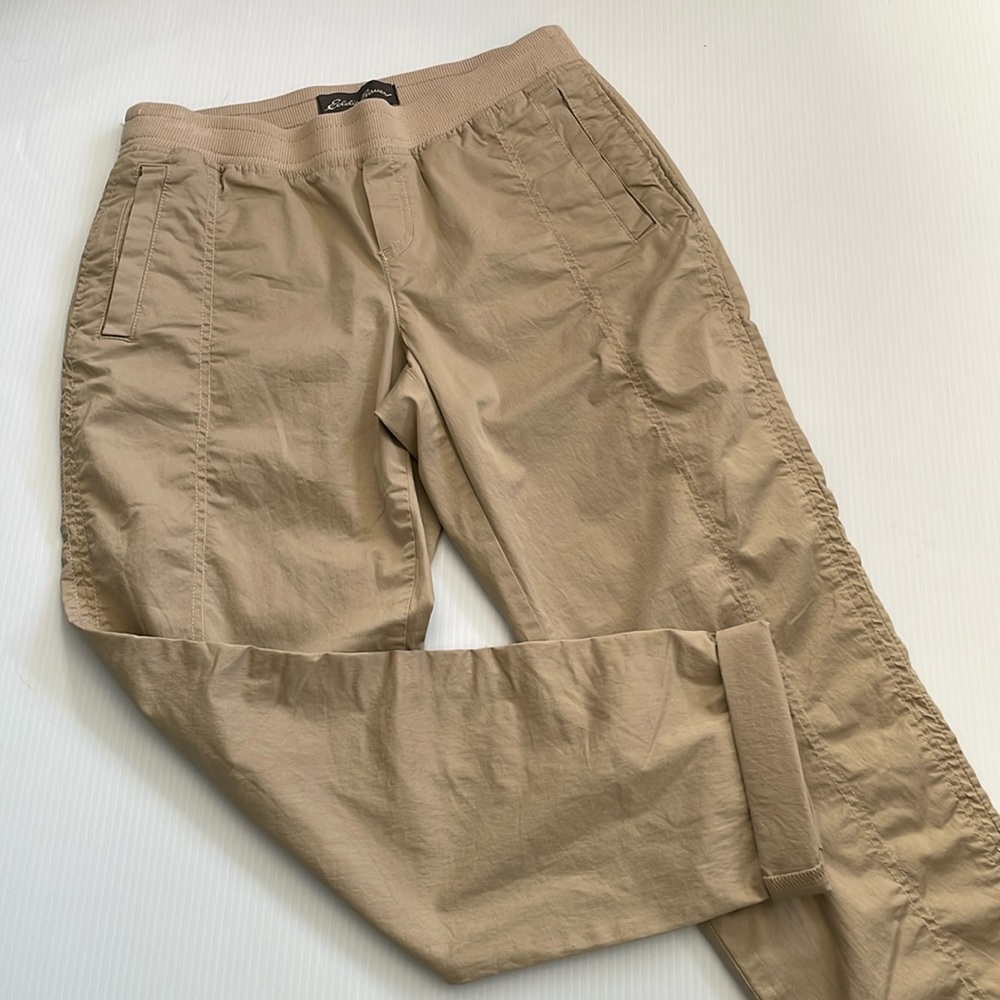 Eddie Bauer kick back twill khaki pants.  Women’s size 4